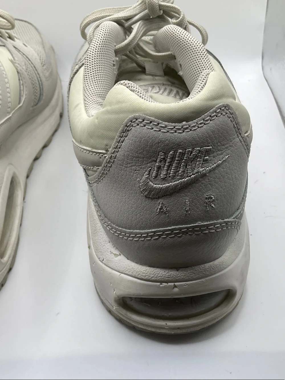Nike Like New Off White Sneakers, Size 7.5